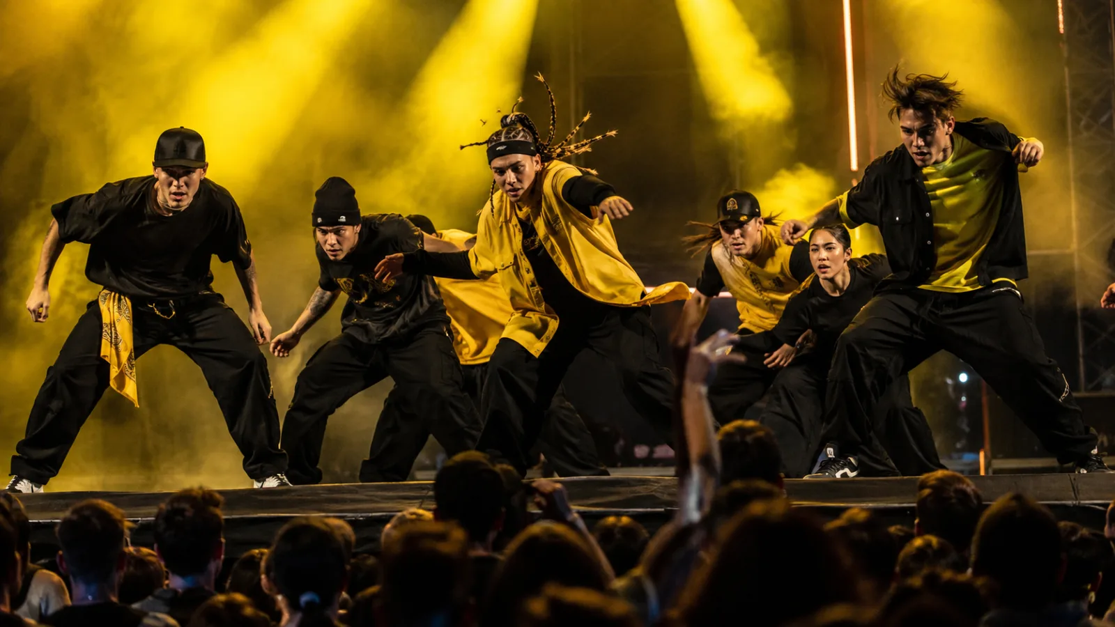 Spettacolo di danza hip hop sul palco